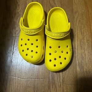 CROCS Yellow Sandals Ventilation Holes Rubber Material